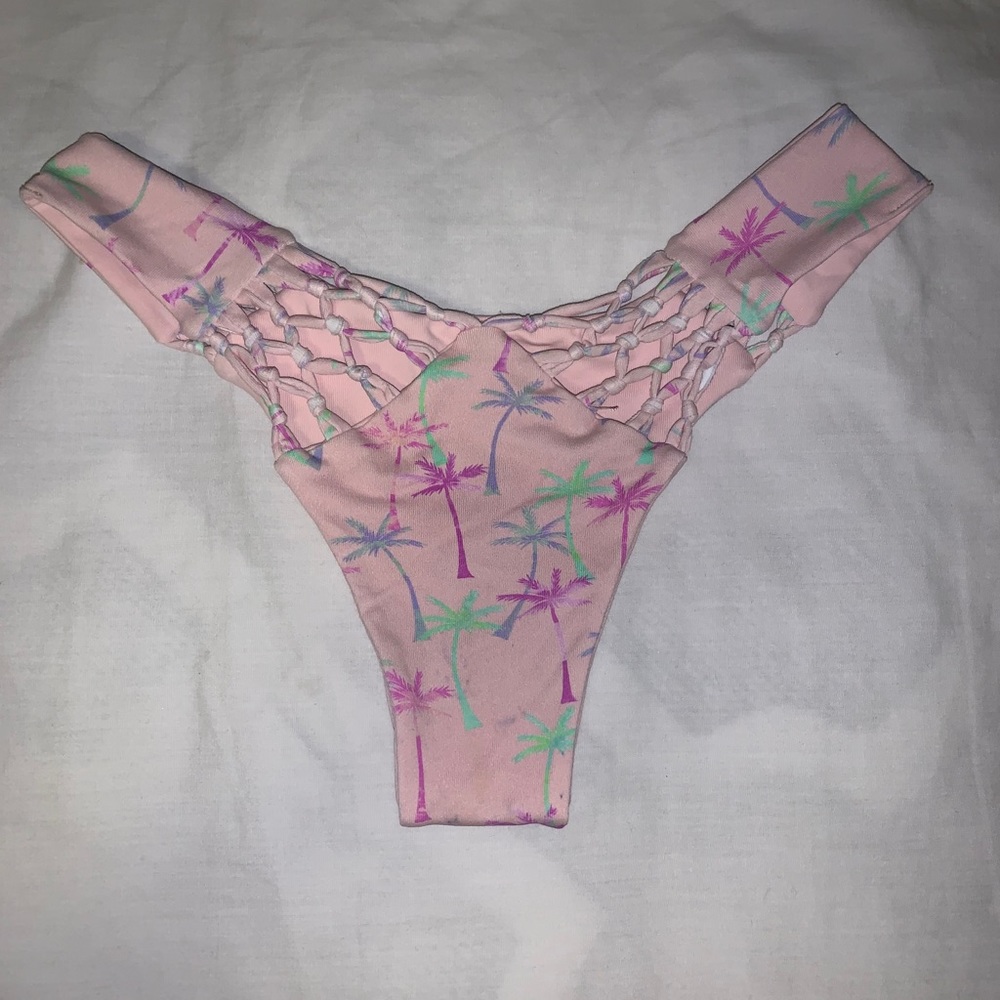 Bikini bottom